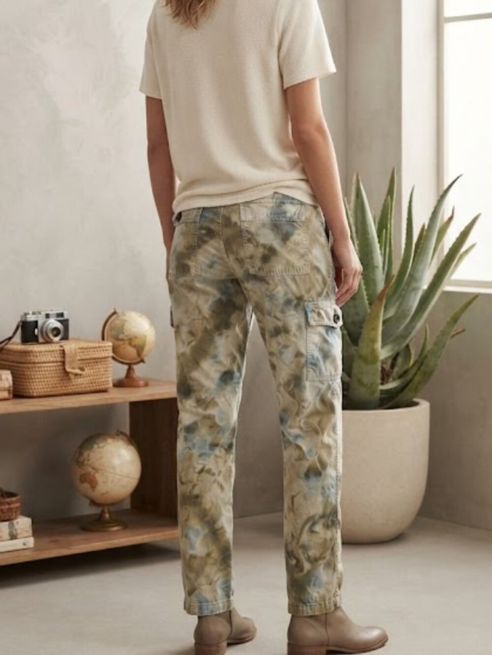 Anthropologie THE WANDERER Cargo Pants with Blue Tie-Dye Accents - Size 25 - Picture 4 of 11